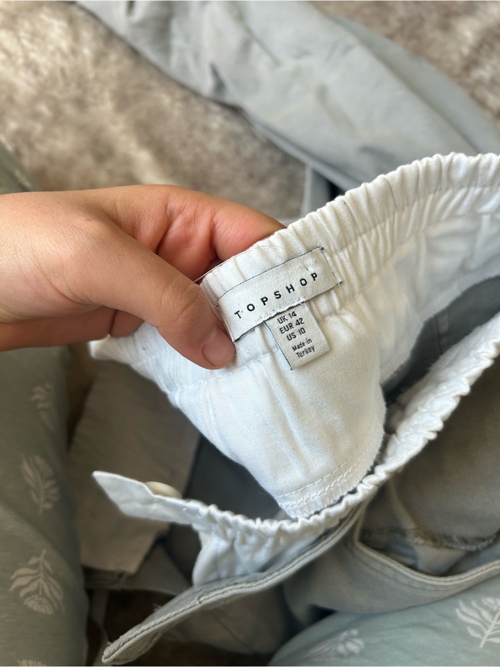 Topshop Men's Sage Green Chinos with Elastic Waist - Picture 4 of 4